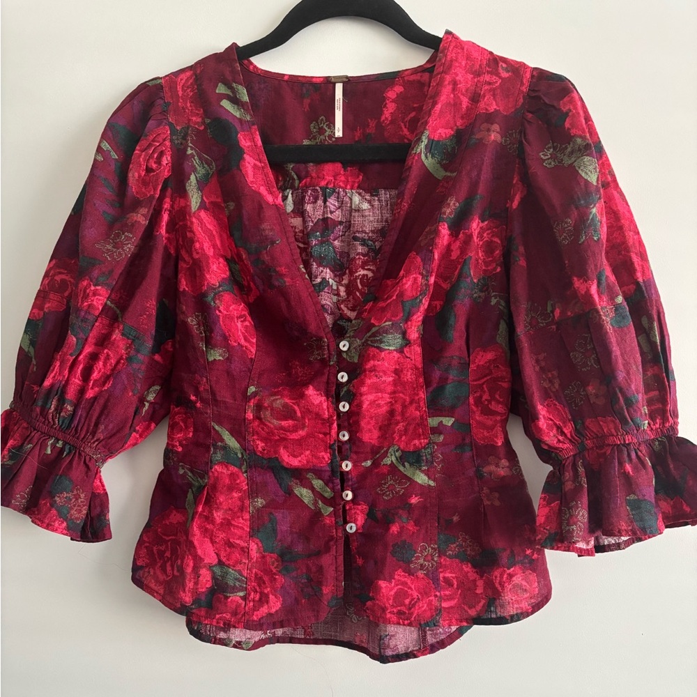 Free People-  I Found You Print
Blouse - Small
